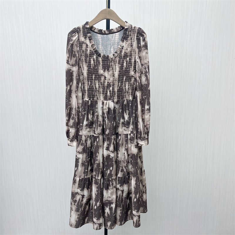 S●2025秋季新品 复古印花连衣裙女宽松通勤抽象花色打底长裙953