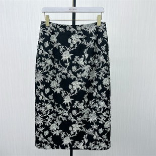 良月●2025冬季新品 花色半身裙女高腰显瘦气质通勤直筒长裙0425