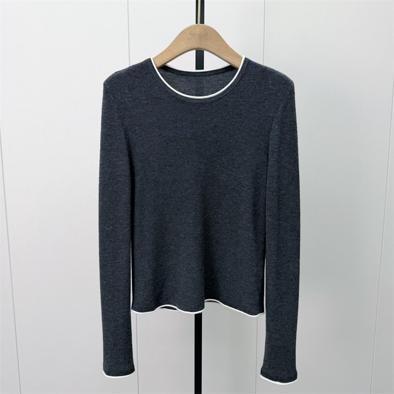 迪●2026冬季新品 绵羊毛针织衫女基础修身显瘦毛衫打底上衣7100
