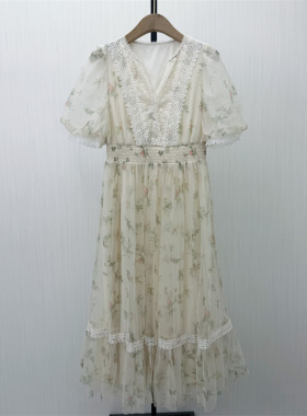芭●2026夏季新品 法式碎花连衣裙女气质显瘦小清新茶歇裙3077