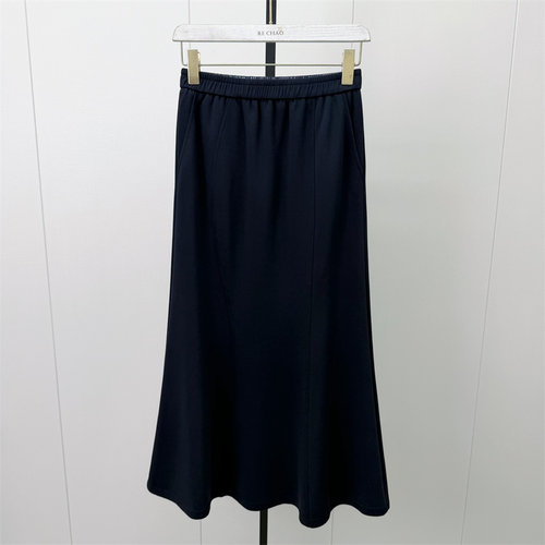 S●2026秋季新品 休闲半身裙女松紧腰显瘦直筒长款百搭卫裙130