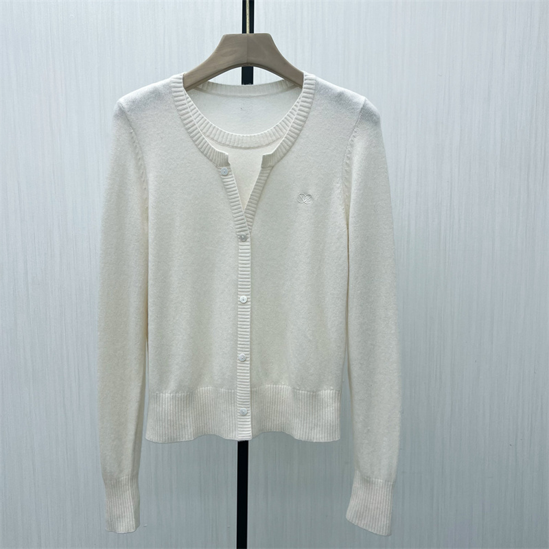 S●2025冬季新品 绵羊毛针织衫女假两件宽松显瘦打底毛衫上衣169