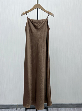 良月●2025秋季新品 法式吊带连衣裙女气质通勤显瘦无袖长裙6299
