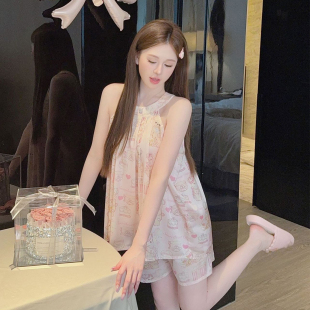 家居服 绝绝子酱「小熊蛋糕」性感纯欲风睡衣女挂脖冰丝吊带睡裤