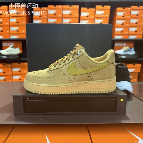 Nike系带男子板鞋低帮
