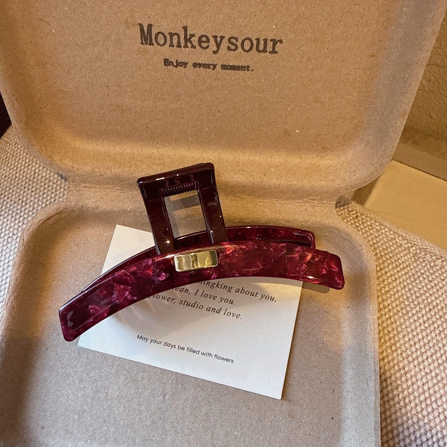 高级感酒红色亚克力大号抓夹时尚气质后脑勺盘发鲨鱼夹子发卡头饰,饰品/流行首饰/时尚饰品新,民族风发饰,淘宝优惠券,粉丝福利购,淘宝优惠卷