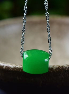 女士天然水晶祖母绿项链桶珠