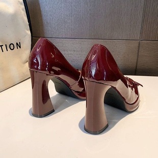 大码高跟鞋女宽胖脚裸色粗跟防水台2025年新款不累脚绝美性感