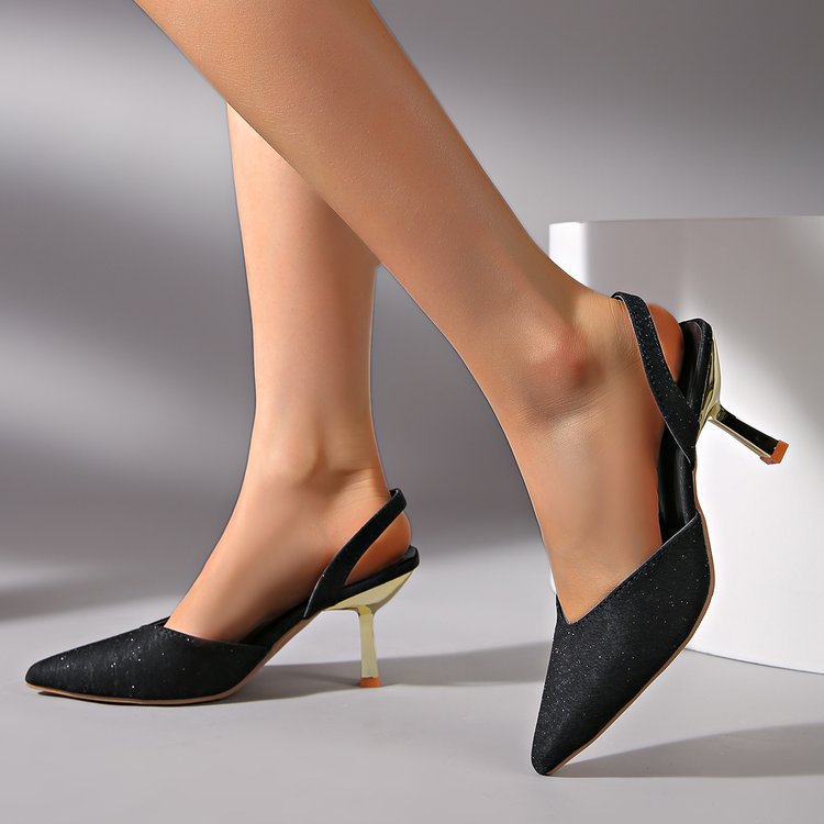 2024大码新款细跟尖头包头气质名媛一字带浅口后空法式高跟凉鞋女