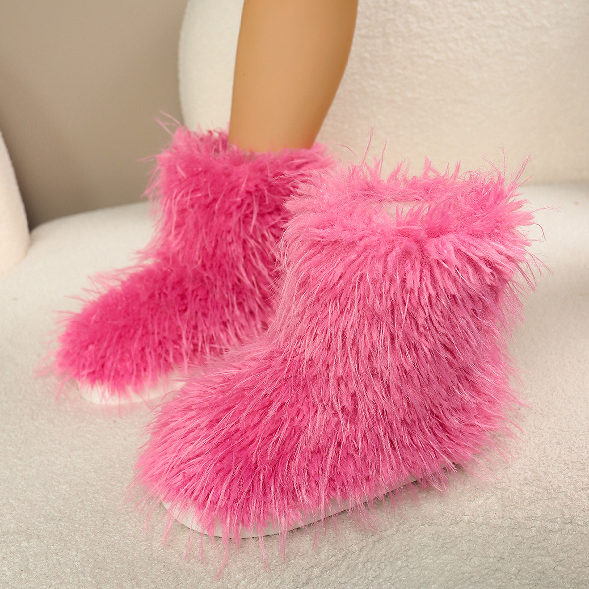 跨境新款毛毛靴子冬季保暖加绒中筒靴时尚休闲雪地靴女外贸