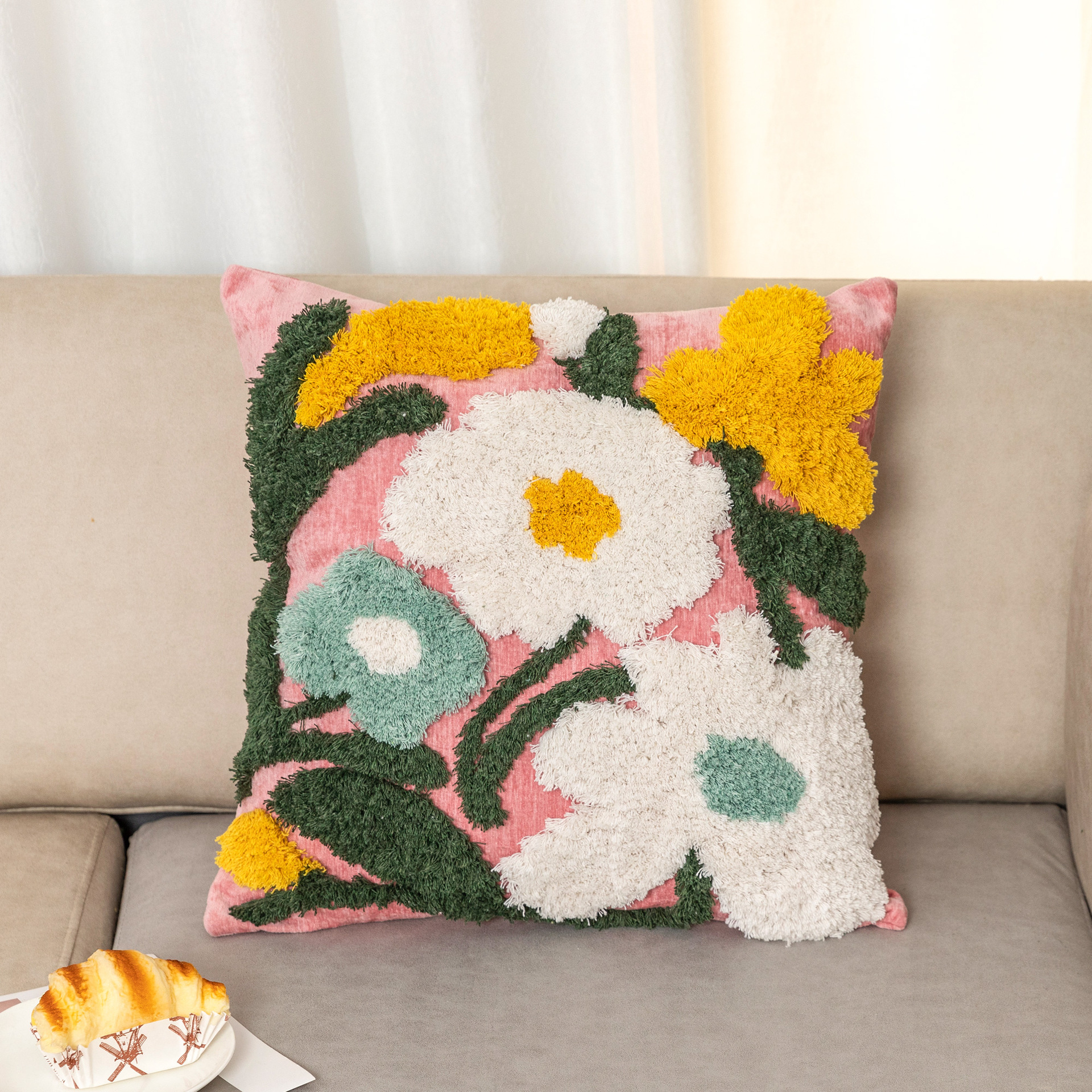 北欧ins风刺绣unikko罂粟花抱枕家用民宿酒店靠垫飘窗簇绒靠枕套