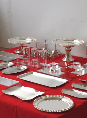 红色婚礼甜品台老钱风摆台摆件开业展示架银制器皿秩序感蛋糕架