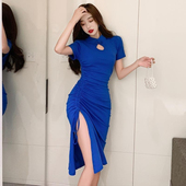 夏装 复古盘扣褶皱改良旗袍裙子高级感克莱因蓝收腰开叉包臀连衣裙