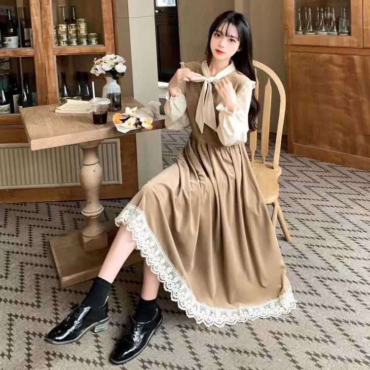 蝴蝶结木耳边金丝绒连衣裙女