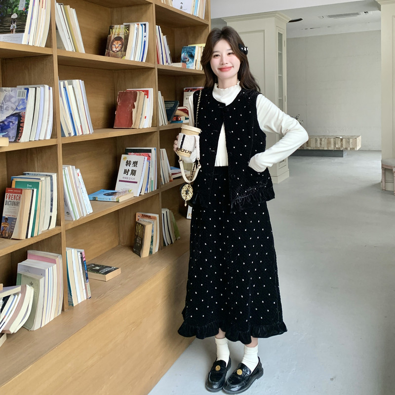 现货8556-P195K278丝绒钉珠马甲+半裙加厚两件套打底衫单批55,女装套装/套裙,乔安迪