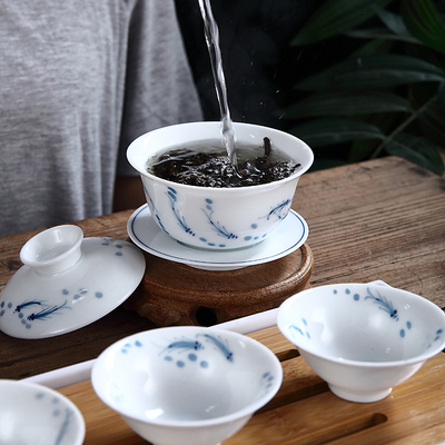 鱼趣 纯手绘荷花青花瓷盖碗功夫茶具礼盒套装 茗杯年年有余