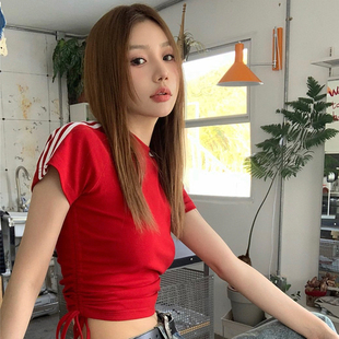 T恤夏 gagaopt韩版 紧身显瘦BM红色上衣女设计感侧抽绳收腰条纹短袖