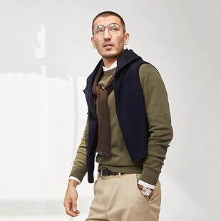 MZT05023   舒适细腻110支轻盈精纺羊毛横条提花针织套衫男