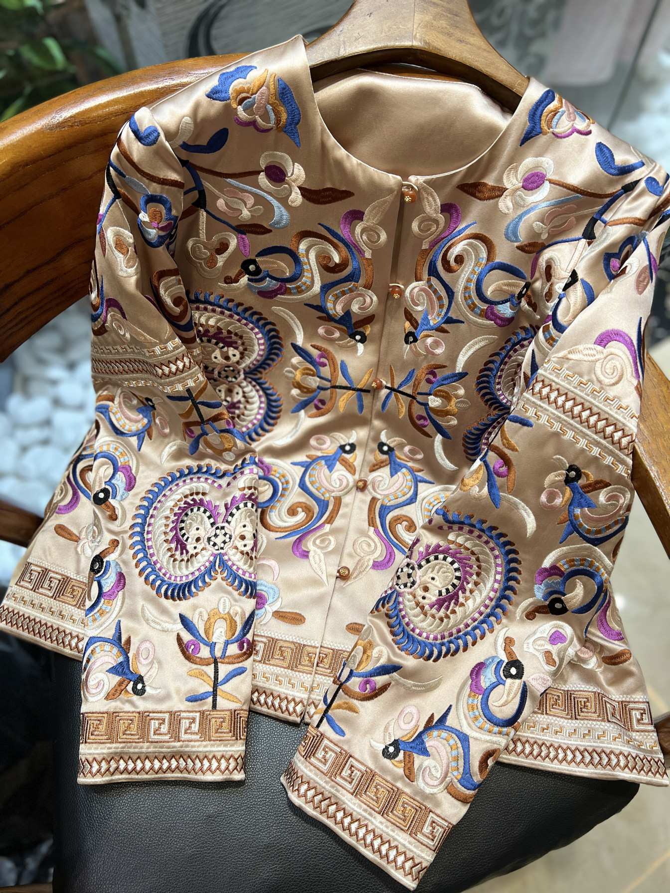 新中式醋酸刺绣满绣外套棉服女气质长袖欧洲站小香风棉衣