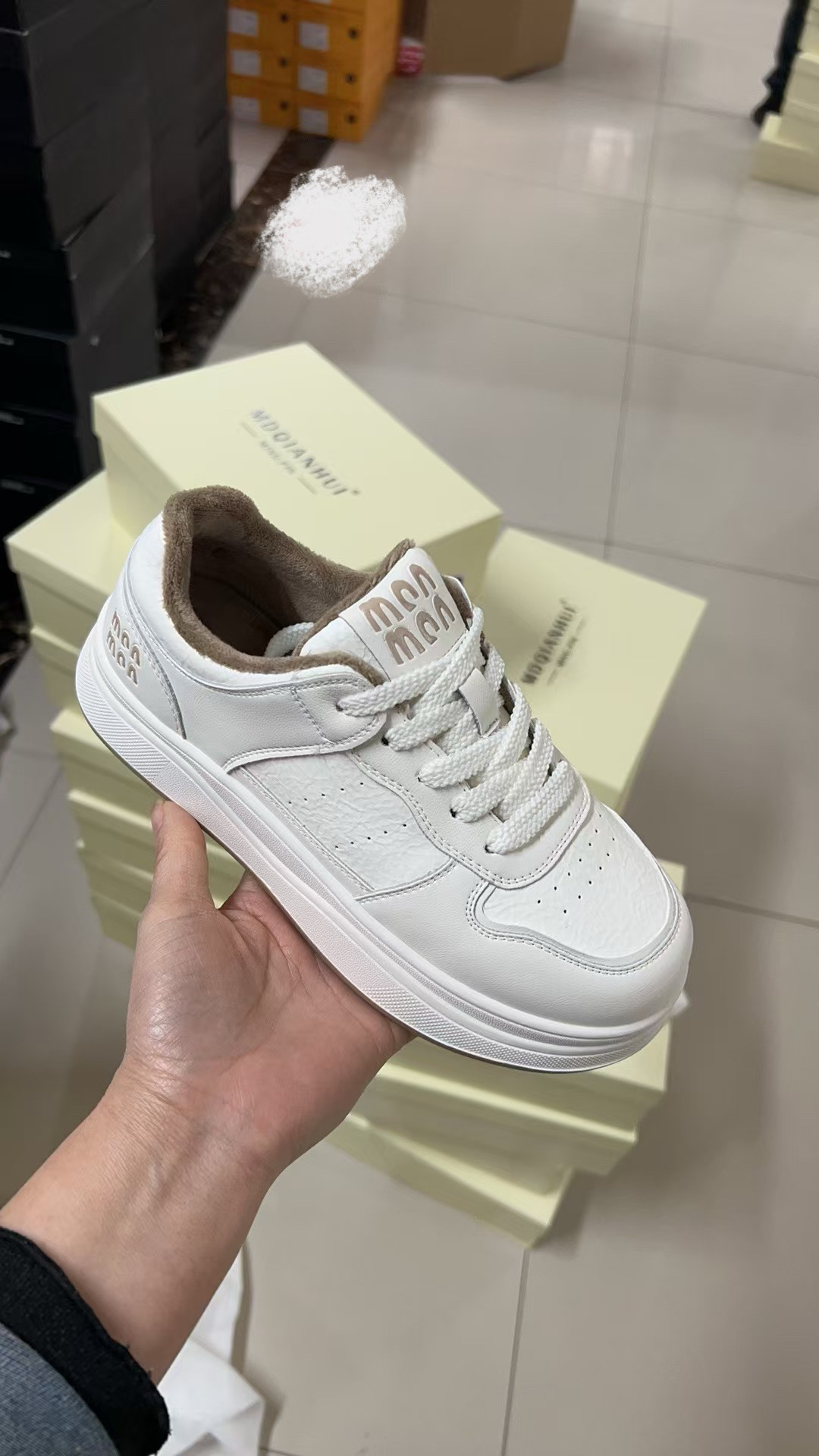 2025冬新款包邮女鞋品牌真皮牛皮系带厚底欧美时尚百搭加绒小白鞋
