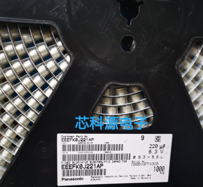 EEEFK0J221AP 松下高频贴片电解电容 6.3V220UF 220 jFK 6.3X5.8