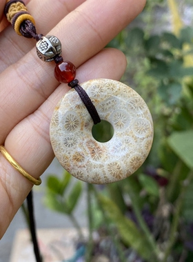 天然台湾珊瑚玉菊花石平安扣吊坠