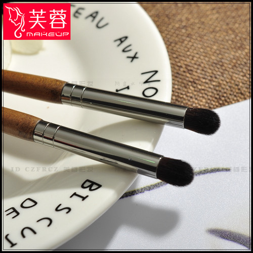 圆头晕染眼影高光烟熏软毛