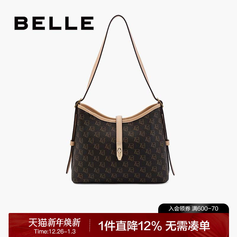 百丽包包女式新款老花通勤单肩斜挎包水桶包大容量托特包X7023CX4