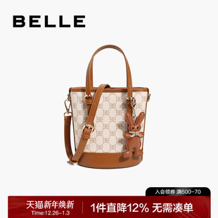 百丽包包女百搭新款 小手提包水桶包斜挎包通勤老花托特包X9001DX2