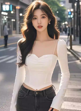 TZ4955白色上衣女秋冬新款收腰显瘦气质简约风设计感方领打底T恤