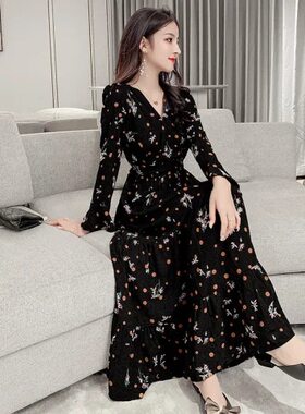 2026年春秋冬碎花雪纺连衣裙女v领长袖中长款收腰显瘦高腰显瘦