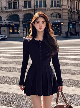 DLGT5195 法式气质圆领黑色单排扣连衣裙女赫本时尚显瘦百褶短裙