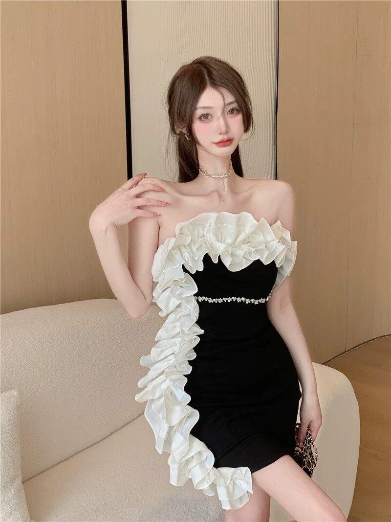 小众设计感高端女装2023新款气质一字肩夜场上班衣服女抹胸连衣裙