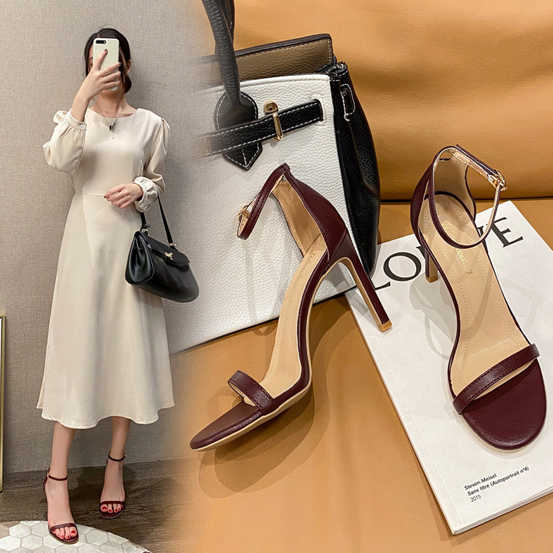 2025夏季仙女风圆头皮凉鞋女细跟露趾一字扣带时尚百搭韩版高跟鞋