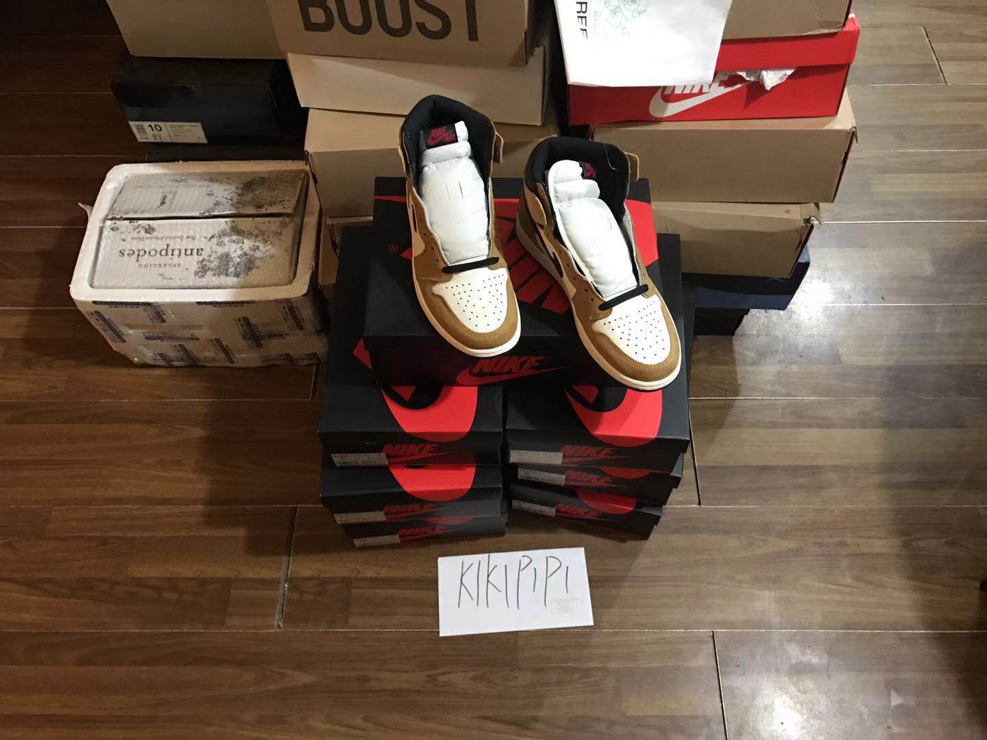 air jordan 1 aj1 年度新秀黑白棕脚趾 乔1 小麦黄麂皮555088-700