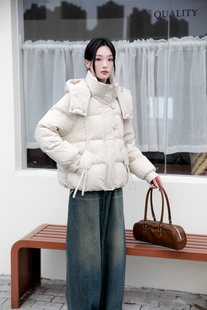 奶呼呼羽绒服女短款冬季新款高级感炸街流行爆款加厚外套5509