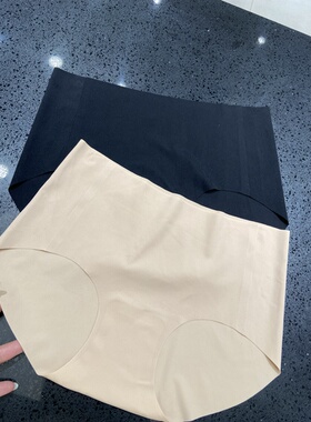无痕内裤 黑色肤色 两个颜色 经济实惠不夹臀
