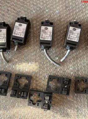 询价购-IBB行程开关  DSW01 188.SUIZ w拆机，原装