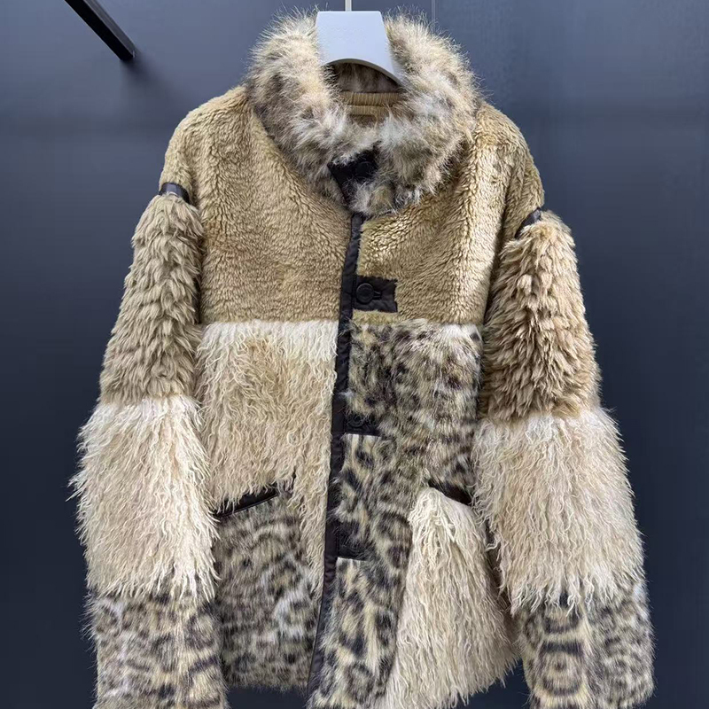 亲妈~2025冬新设计师款双面两穿毛绒拼接外套