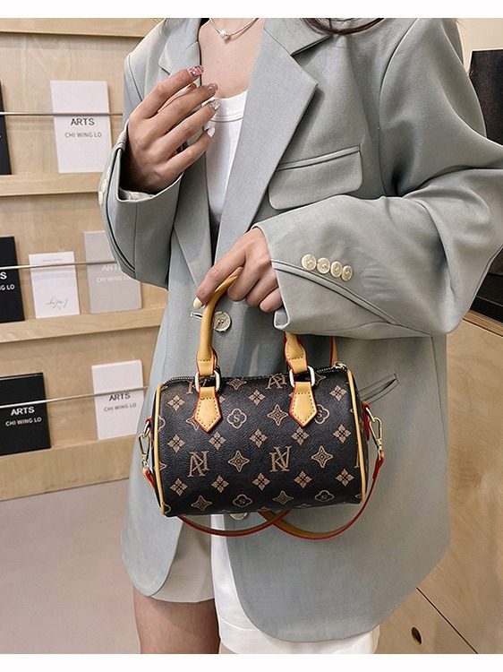 手提小包包女2025新款老花波士顿枕头包高级感爆款单肩斜挎小拎包