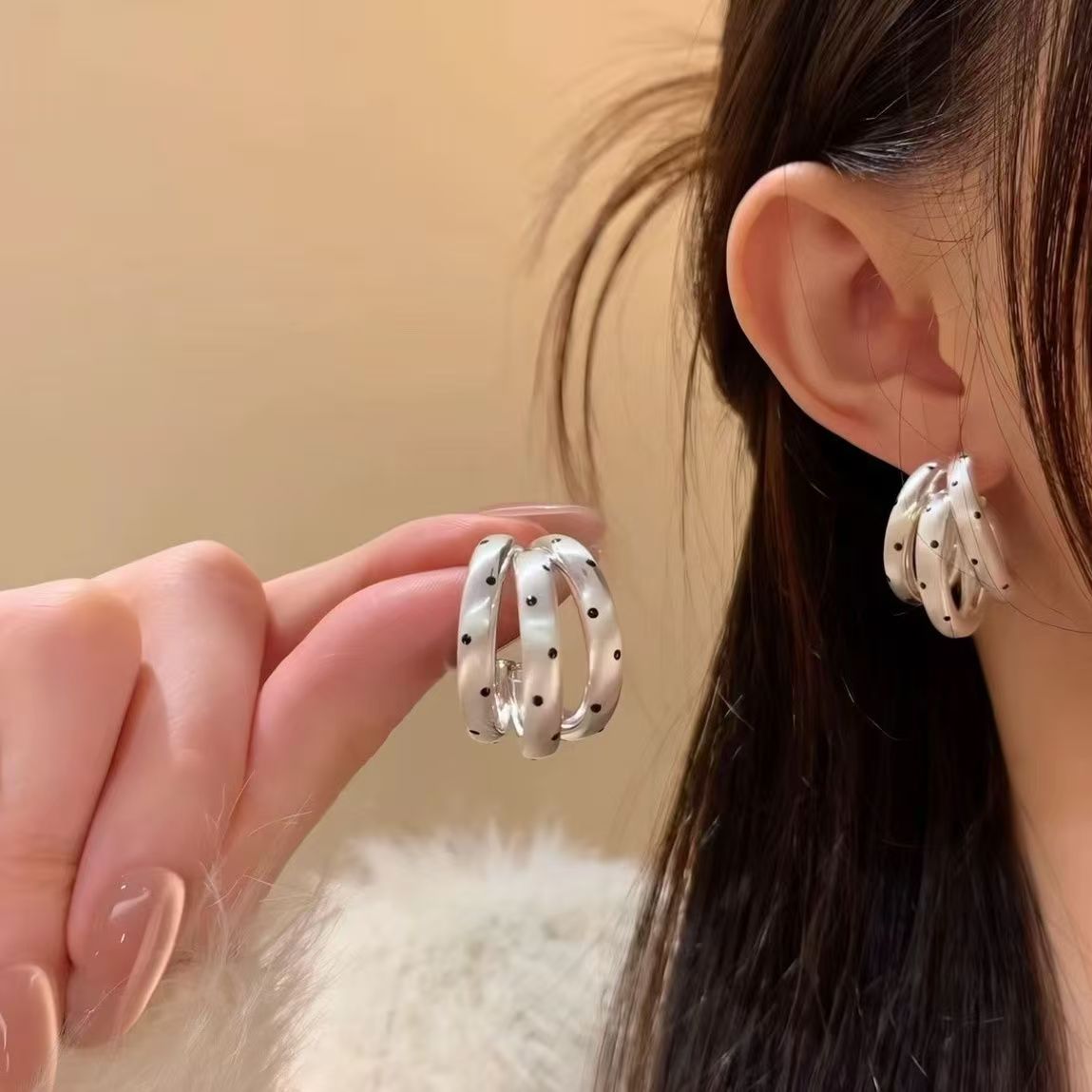 银色拉丝波点耳环韩系ins