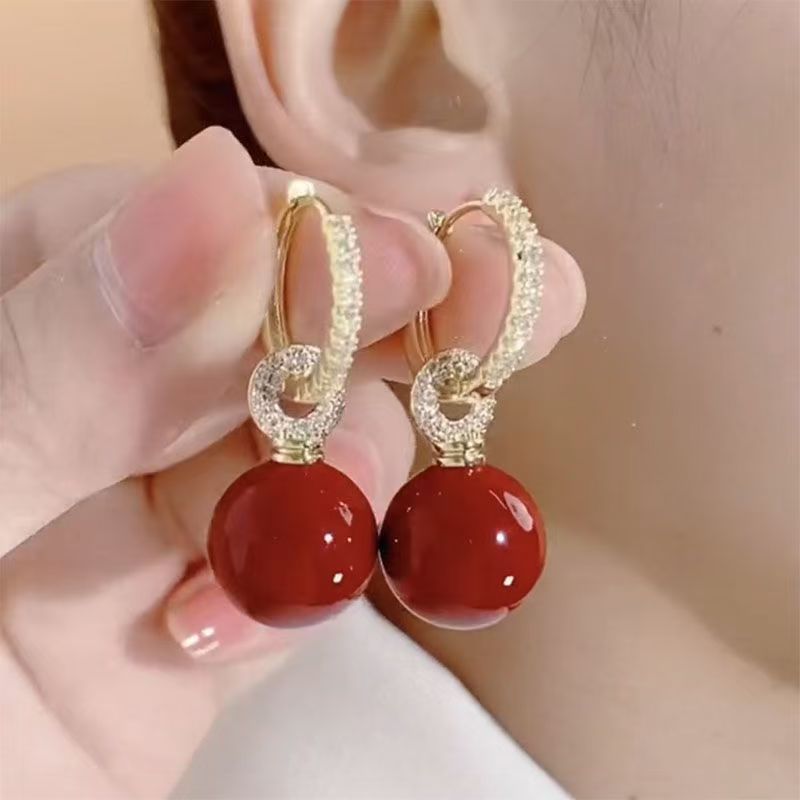 相思红豆港风爆款百搭时尚耳环精致优雅时髦锆石耳扣洋气银针耳坠