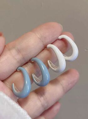 秋冬奶系温柔方形C圈滴釉蚊香盘耳夹高级感简约925银钉耳环饰品女