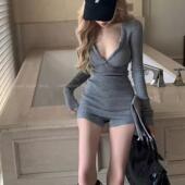 纯欲辣妹长袖 v领上衣女秋季 美式 灰色针织套装 休闲紧身短裤 两件套