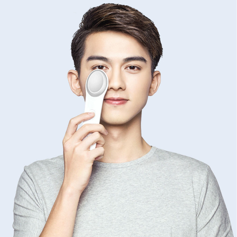 Le Van Eye Hot and cold Massage instrument Hot Massager Cold Warm Eye Massagerin the Personal Care/Health/Massage equipment , Massage equipment , Eye Massager  category - from Buy2taobao.com to provide professional Taobao agent buy service