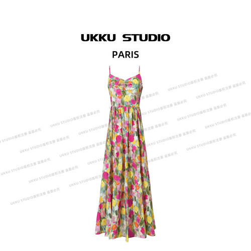 56【UKKU STUDIO】【花海】轻奢设计师收腰碎花吊带连衣裙914131