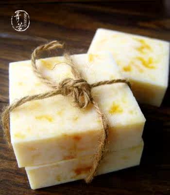 青若雪 蛋皂 乳木果油皂 土鸡蛋黄入皂 适合幼嫩肌肤及敏感肌肤在类目 美容护肤/美体/精油, 精油芳疗, 手工皂/精油皂中 - 来自Buy2taobao.com提供专业的淘宝代购服务