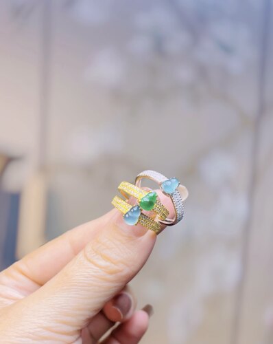 冰透白冰蓝底 绿色 翡翠葫芦戒指 香丽