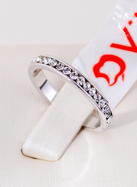 伊泰莲娜丽晶红苹果品牌系列女士满圈钻戒指结婚指环对尾戒男JZ06