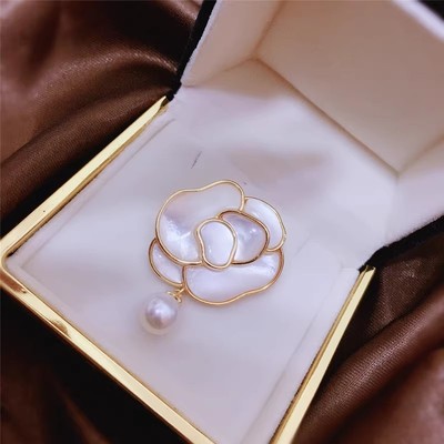 DIY手工配件 微镶精工贝壳山茶花款胸针半成品胸饰托珍珠胸花配饰